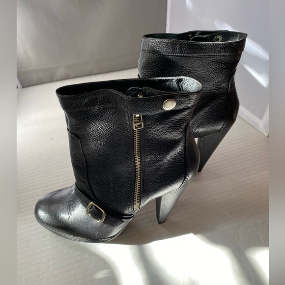 NWOT Pour La Victoire black leather with buckle zip up snap platform bootie sz 9 - Picture 6 of 13